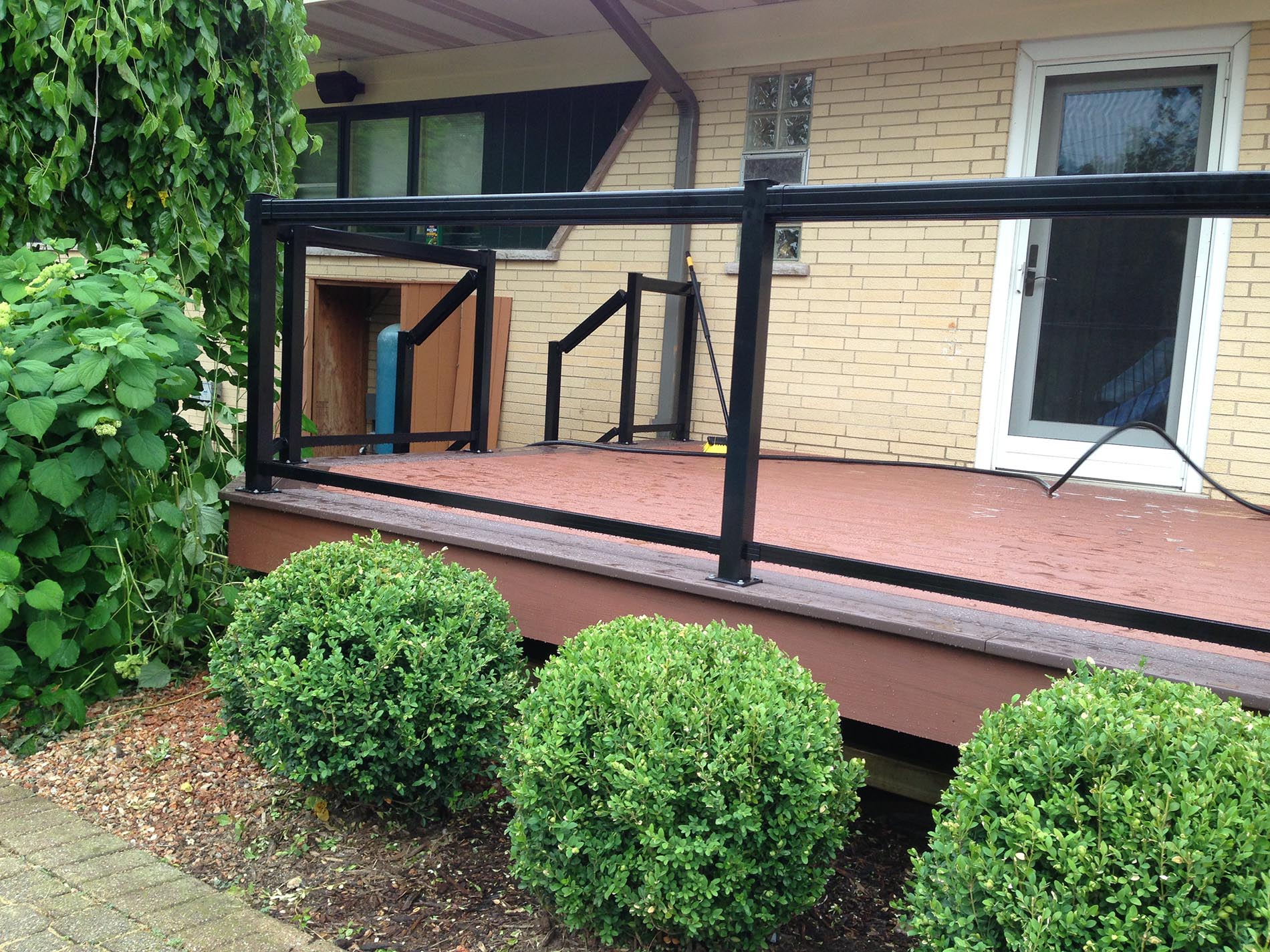 deck with glass rail 2 1